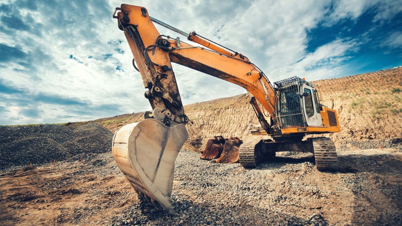 From Power to Precision: Excavator Specifications Buyers Must Know